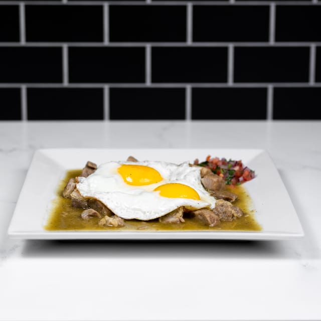 Huevos con Chili Verde.